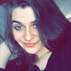 Meet your Posher, Farra